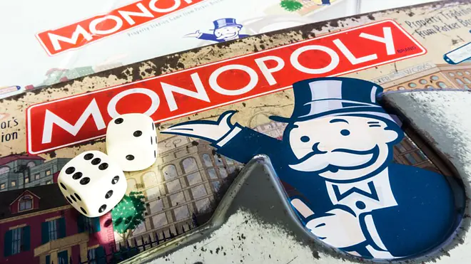 monopoly bord, monopoly spiel, mandela effekt, mandela effekt beispiele, mandela effect, nelson mandela effekt, was ist der mandela effekt, mandela efekt, der mandela-effekt, mandela-effekt beispiele, mandela effect beispiele, monopoly monokel, monopoly mann mandela effekt, pikachu mandela effekt, nelson mandela-effekt