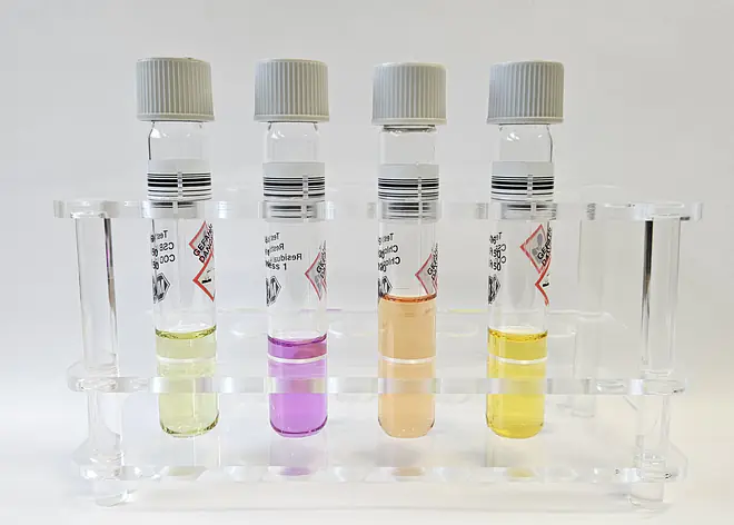 Chemielaborant: in