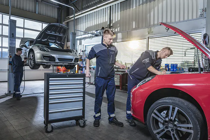 Ausbildung Elektroniker_Flughafen Stuttgart_Header_Stellenanzeigen