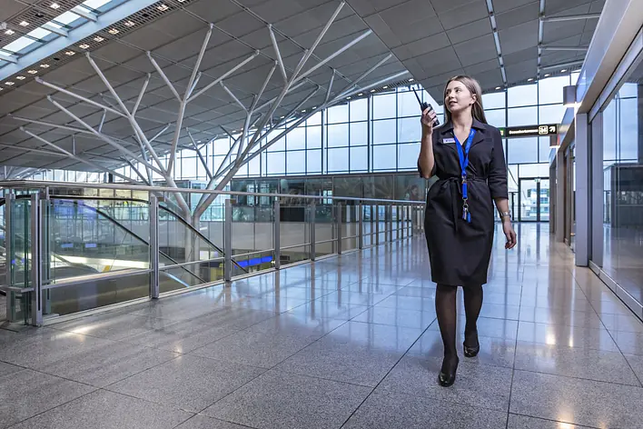 Ausbildung Elektroniker_Flughafen Stuttgart_Header_Stellenanzeigen