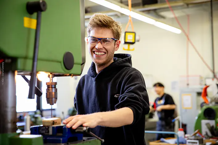 Industriemechaniker*in - Fachrichtung Feingerätebau