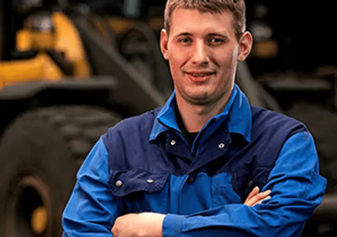 AUSBILDUNG ZUM LAND- UND BAUMASCHINENMECHATRONIKER (M/W/D)