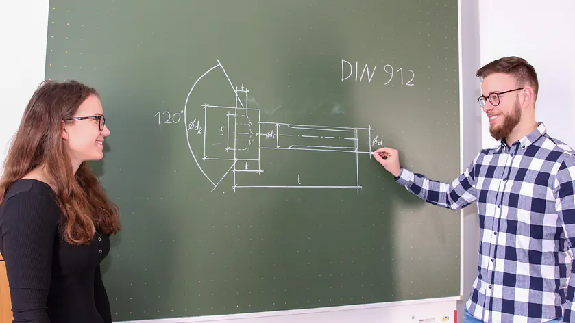 Vermittle berufliches Fachwissen