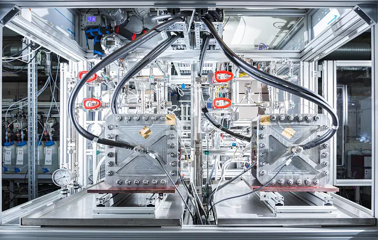 Masterarbeit – Wasserstoff durch Elektrolyse: Untersuchung fortschrittlicher poröser Materialien