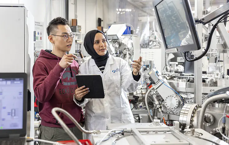 Master Thesis in Physics, Materials Science, or Chemistry - Controlling Jahn-Teller distortions in perovskite thin films