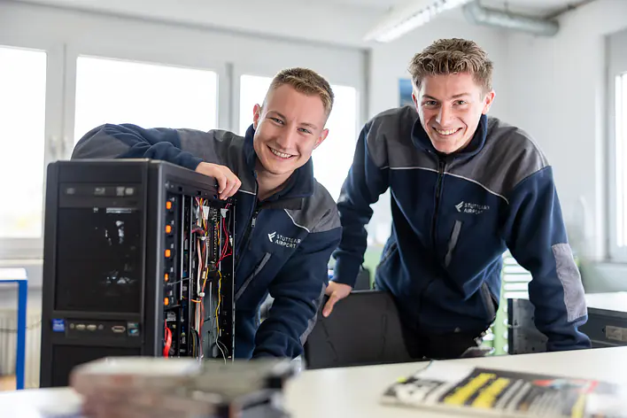 Ausbildung Fachinformatiker_Flughafen Stuttgart_Header_Stellenanzeigen