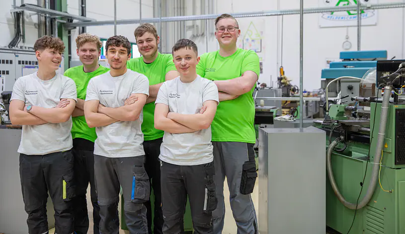 Auszubildende in der eigenen Lehrwerkstatt
