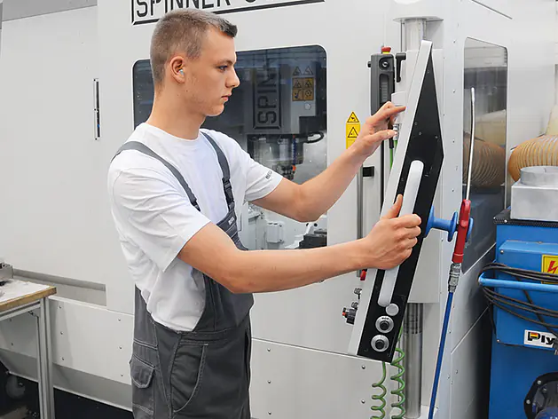 Zerspanungsmechaniker (m/w/d) - Fachrichtung Frästechnik