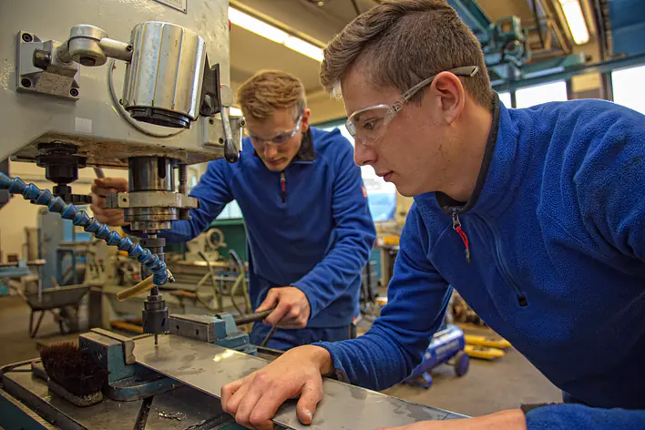 Industriemechaniker Bohren