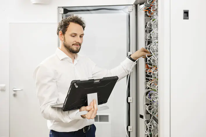 Duales Studium Wirtschaftsinformatik mit vertiefter Praxis beim Amt für Informationstechnologie